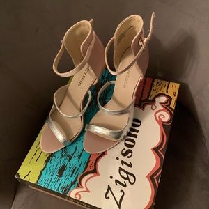 Ziti soho strap open toe silver and nude